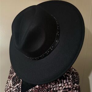 Black hat